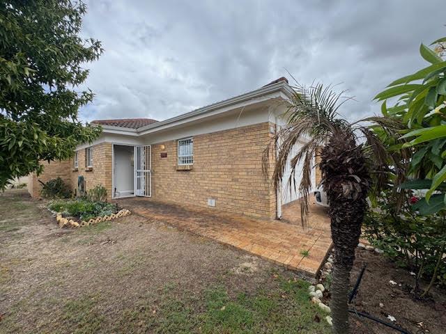 2 Bedroom Property for Sale in Sonstraal Western Cape